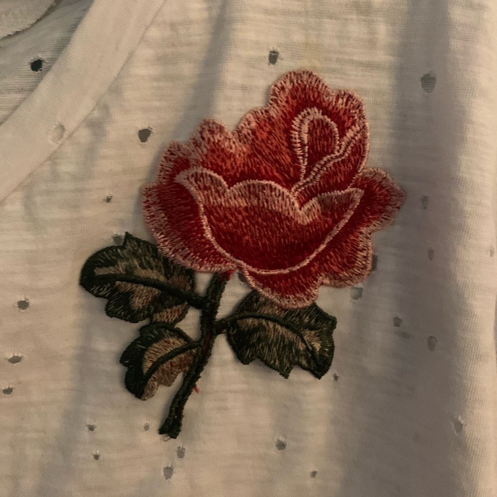 Distressed Rose top - Picture 3 of 6